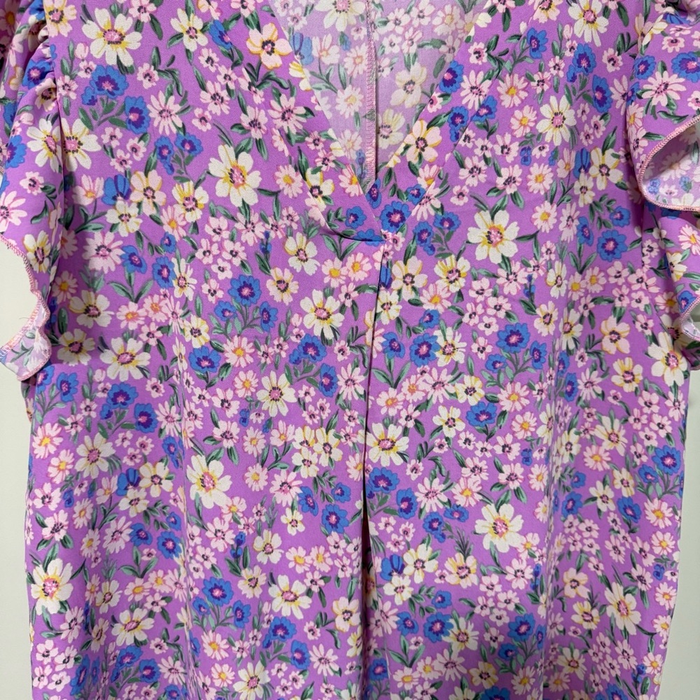 Haptics by Holly Hunter orchard Floral Ruffle Sleeve Top - Purple size large - Picture 5 of 7